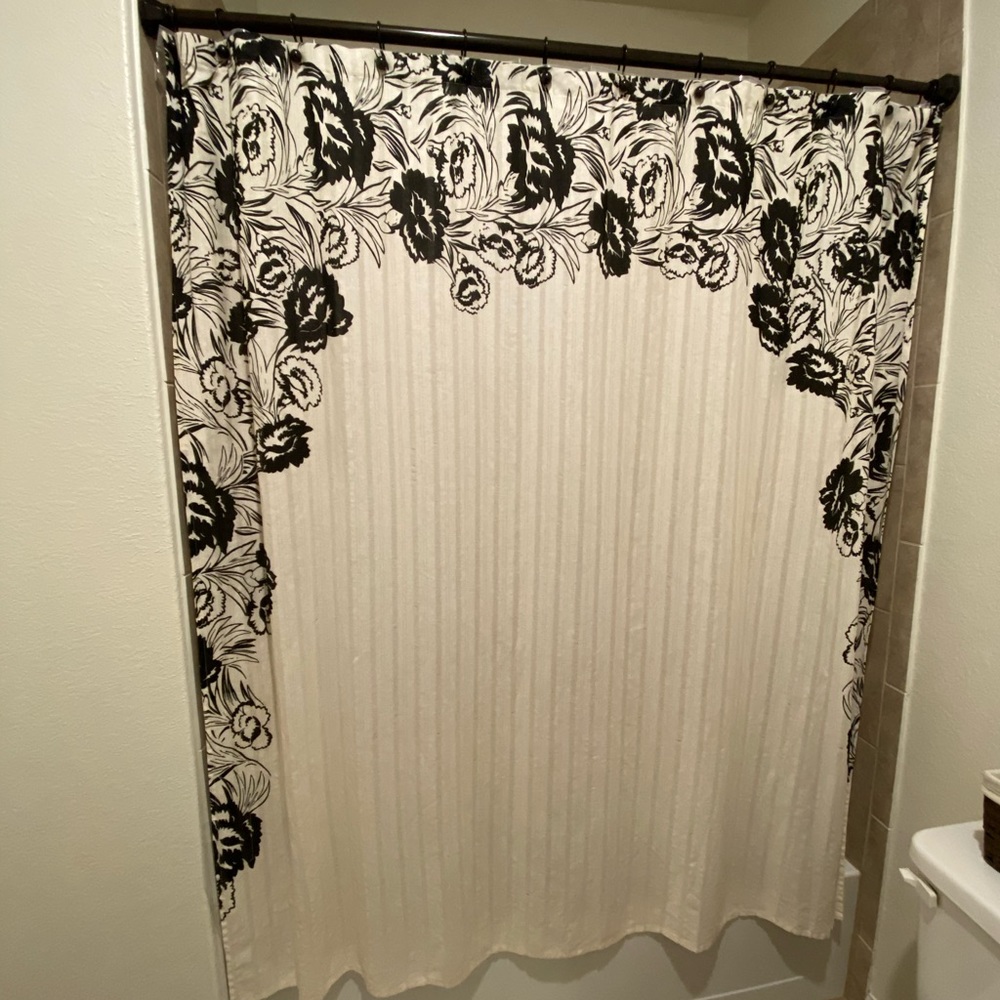 ❗️SALE❗️Opal House Black and Tan Shower Curtain